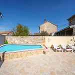 Butkovic By Interhome بيت للعطل *